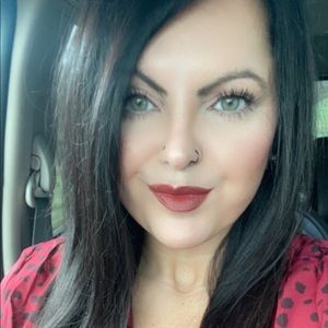 Meet your Posher, Erika